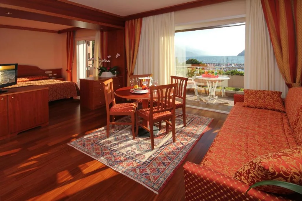 Junior Suite — Hotel Riviera