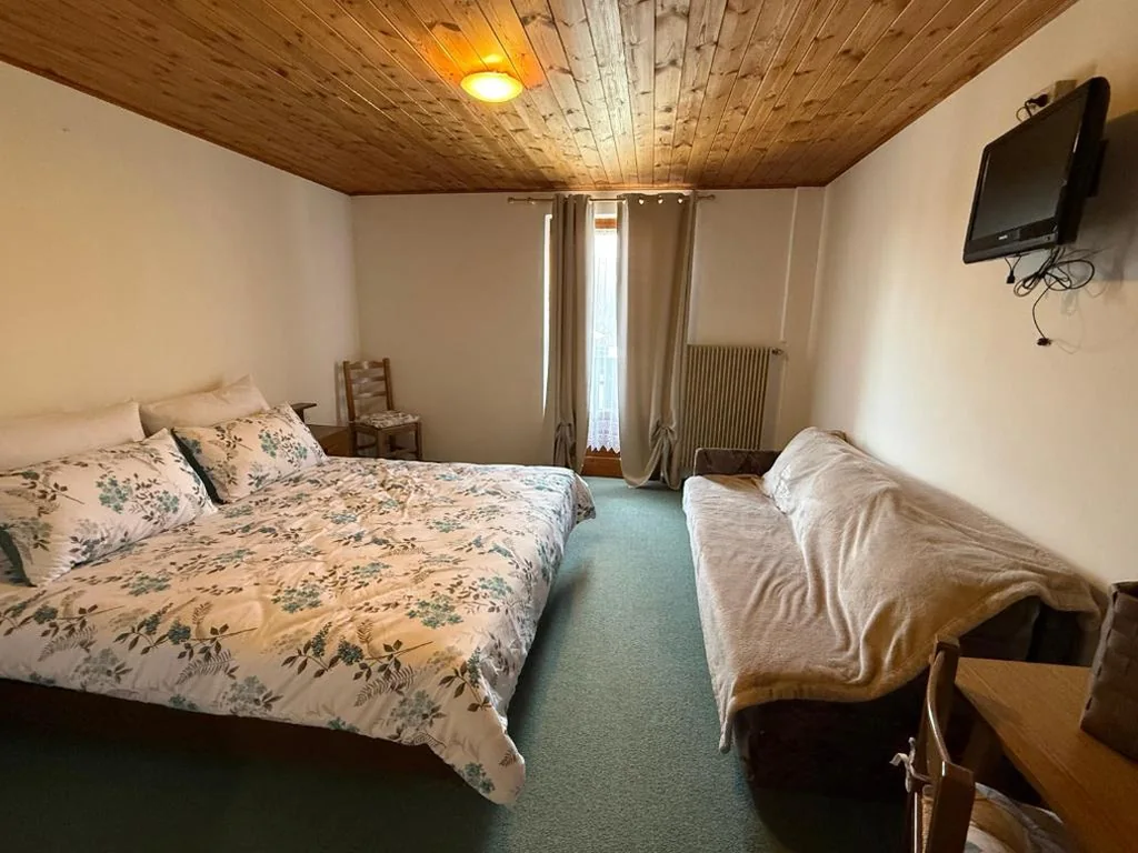 Laugen Albergo Ristorante Bar Pinsa Romana Area Sosta Camper — foto 4
