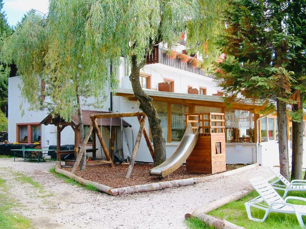 Laugen Albergo Ristorante Bar Pinsa Romana Area Sosta Camper — foto 6