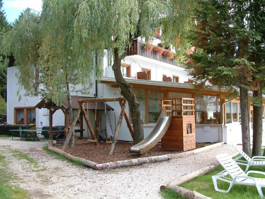 Laugen Albergo Ristorante Bar Pinsa Romana Area Sosta Camper — foto 8
