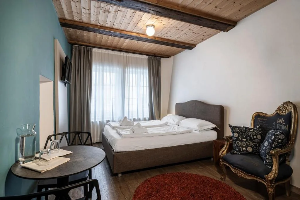 Studio with City View — Stay COOPER l Goethe Guesthouse