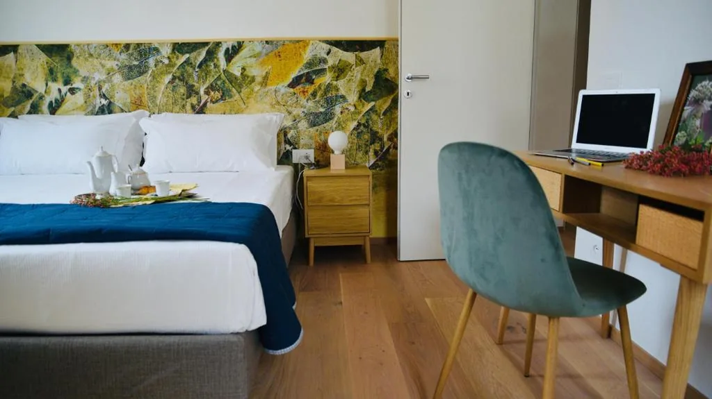 Nine Rooms Shared