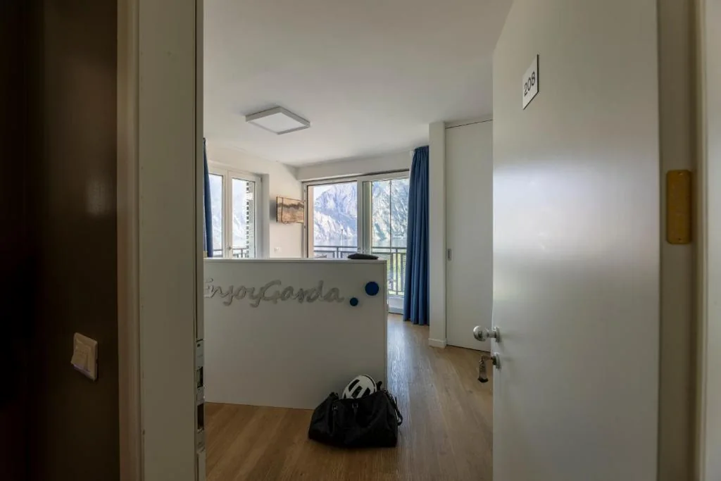 Queen Room with Terrace and Lake View — MySEELE Garda Active Hotel