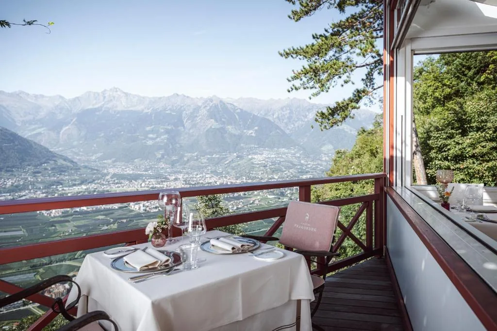 Relais & Chateaux Hotel Castel Fragsburg