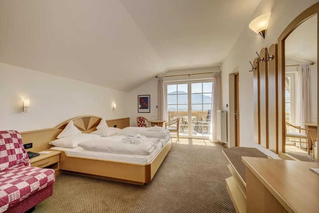 Ruster Resort
