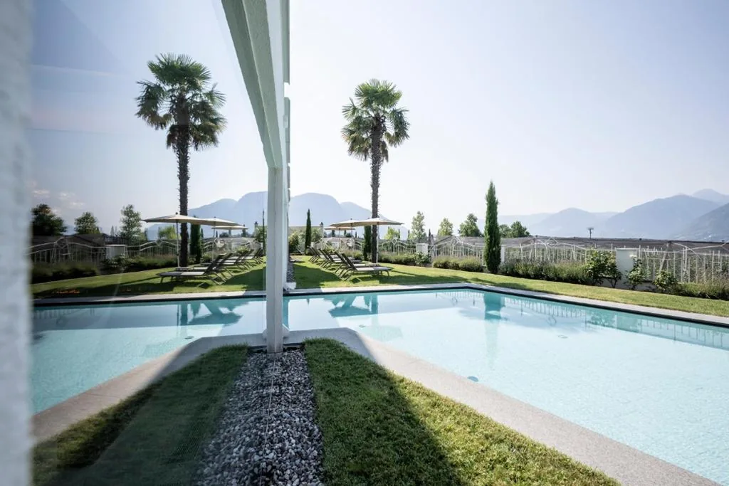 Small & Beautiful Hotel Gnaid — foto 4