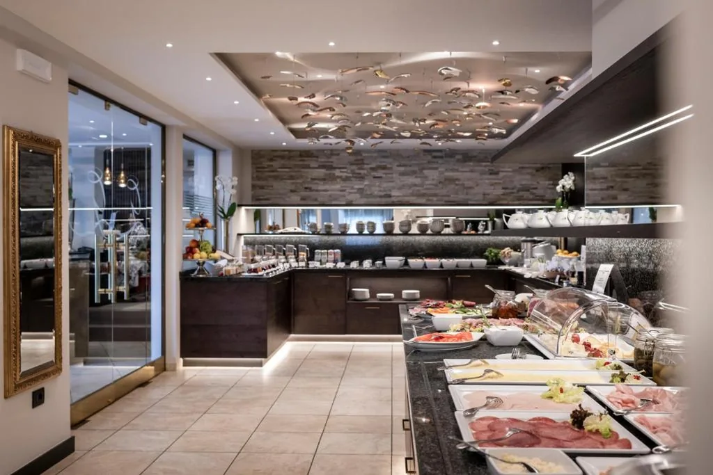 Small & Beautiful Hotel Gnaid — foto 5
