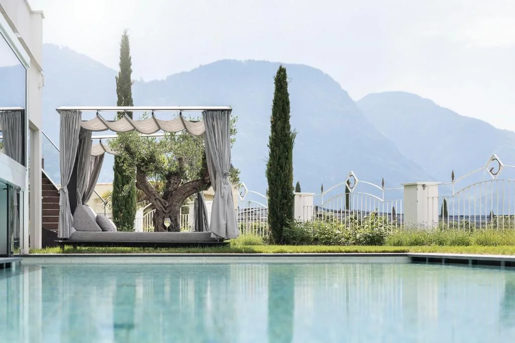Small & Beautiful Hotel Gnaid — foto 8