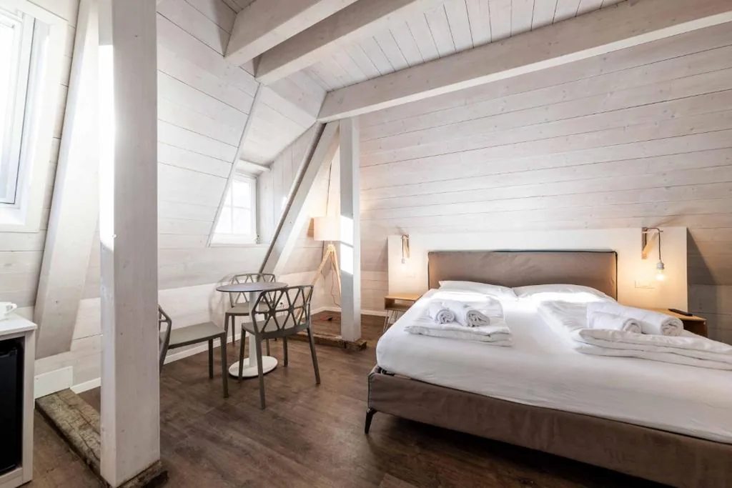 Stay COOPER l Guesthouse zum Löwen
