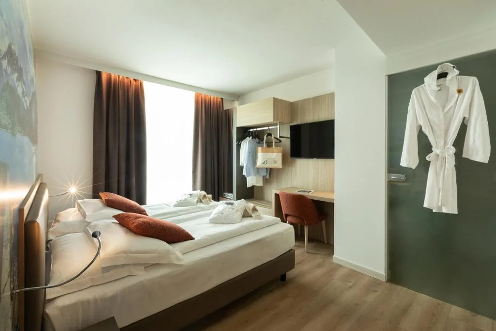 Suite — Ambassador Suite Hotel