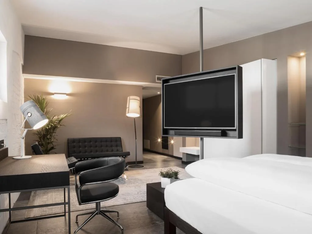 Attic Suite — Guesthouse Suiteseven