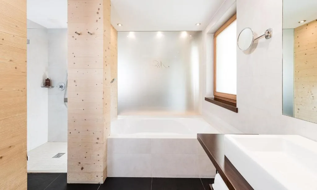Suite — Boutique Hotel Nives – Luxury & Design in the Dolomites