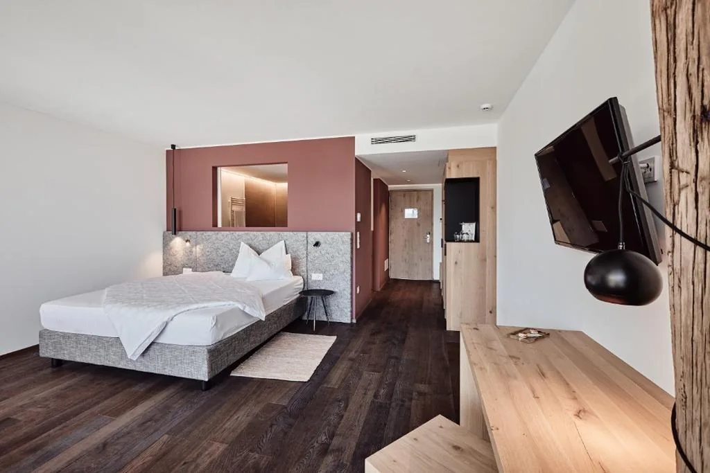 Suite con Balcone — byHaller Suites & AO Restaurant