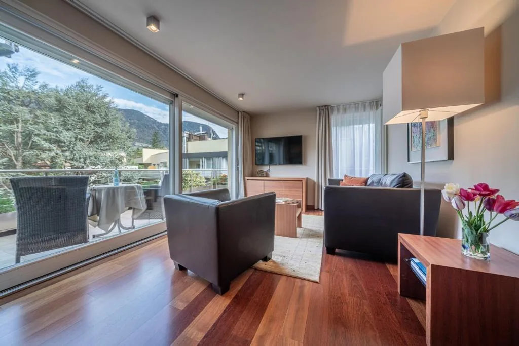 Suite con Vasca Idromassaggio — Hotel Mignon Meran Park & Spa