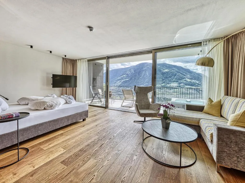 Suite con Vasca Idromassaggio — Hotel Traubenheim