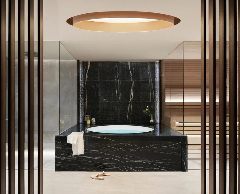 Suite con Vasca Idromassaggio — Lefay Resort & SPA Dolomiti