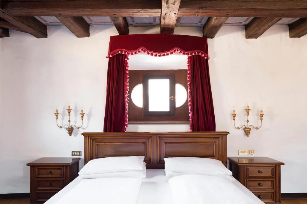 Suite con Vista Montagna — Hotel Castel Rundegg (Adults Only)