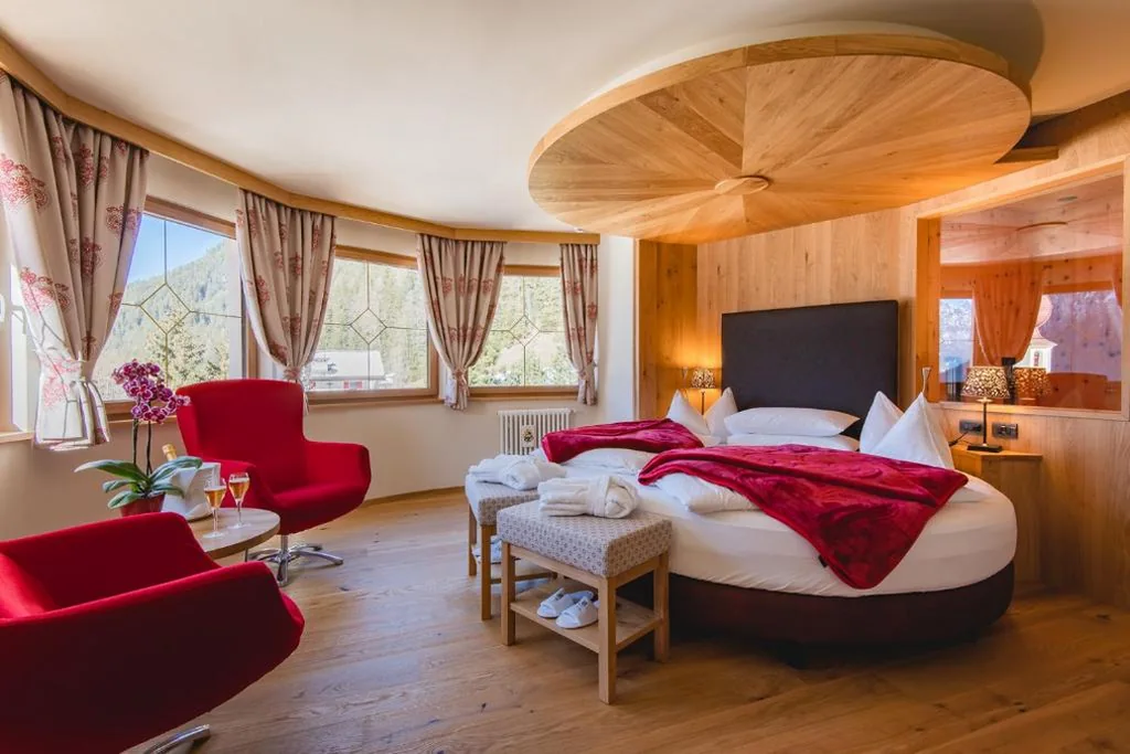 Suite con Vista Montagna — Hotel Cesa Tyrol