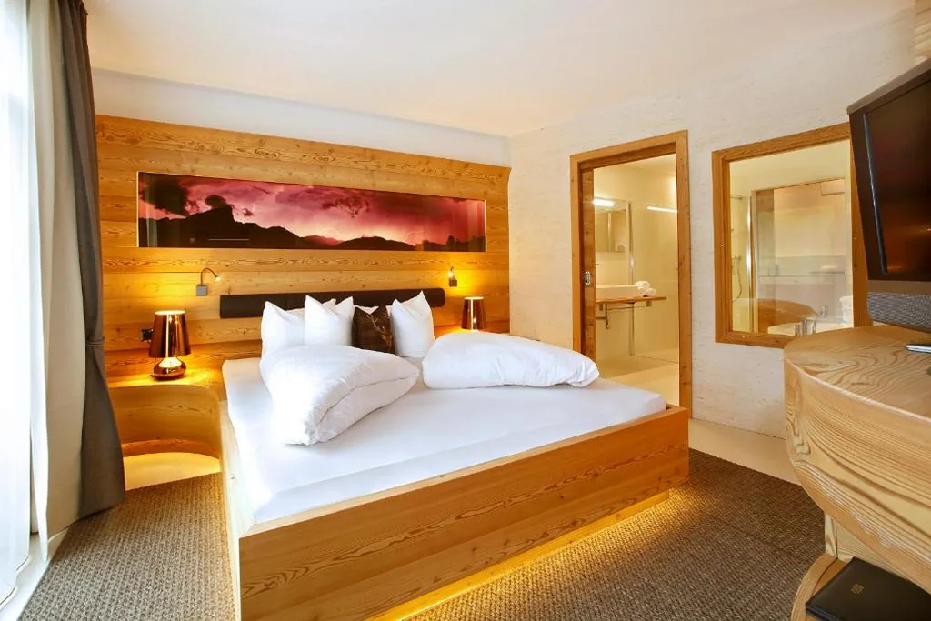 Suite con Vista Montagna — Hotel Valpudra