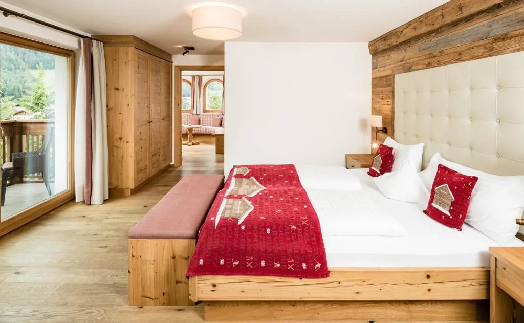 Deluxe Suite — Almhof Hotel Call