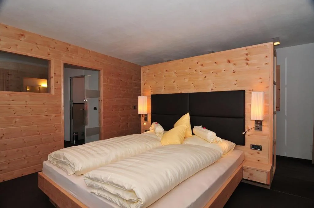 Suite Deluxe con Sauna — Romantik Villa Cesanueva