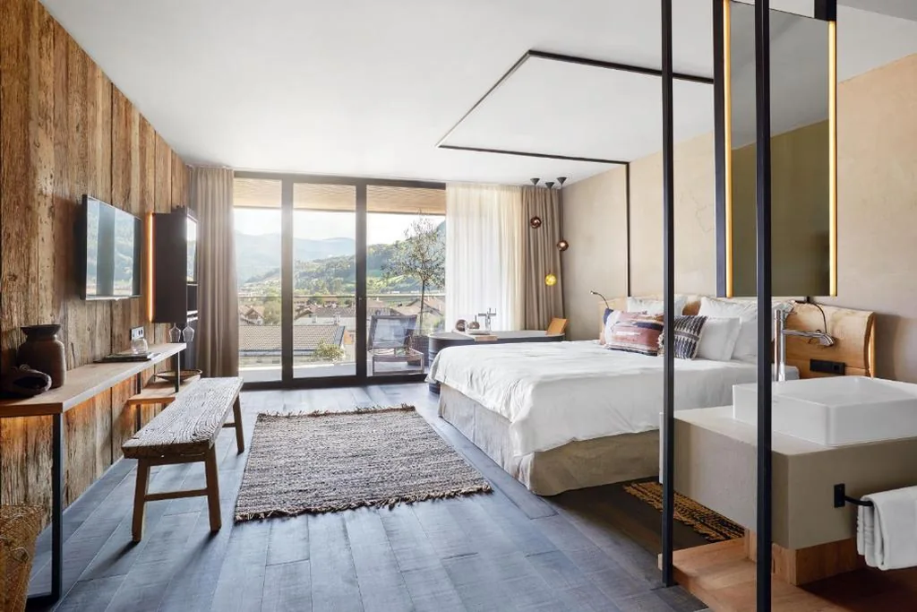 Löwen Deluxe Suite — Hotel Löwenhof