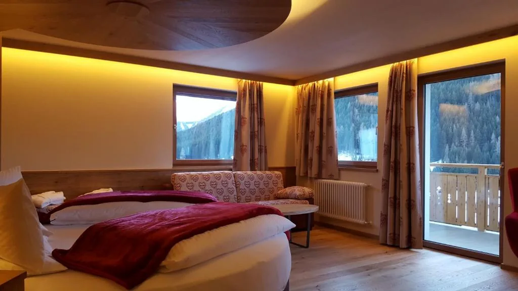 Suite — Hotel Cesa Tyrol