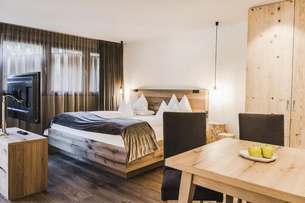 Suite — Hotel Chalet S – Dolomites Design – adults recommended