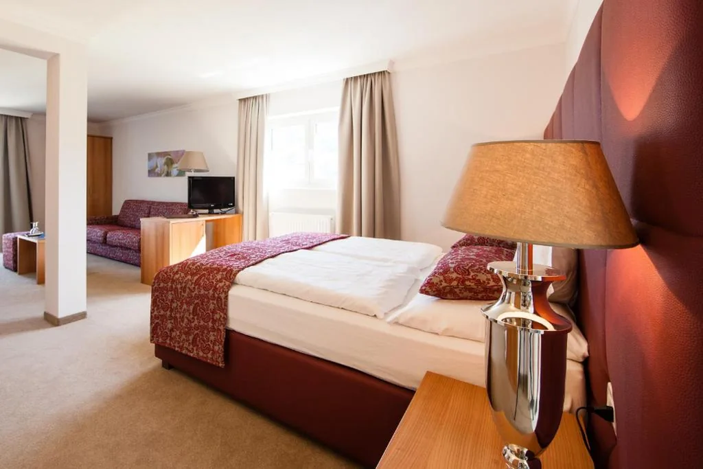 Suite — Hotel MARIA THERESIA adults-only