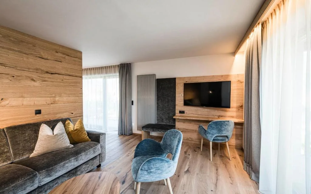Suite Junior con Vista Montagna — Hotel Olympia