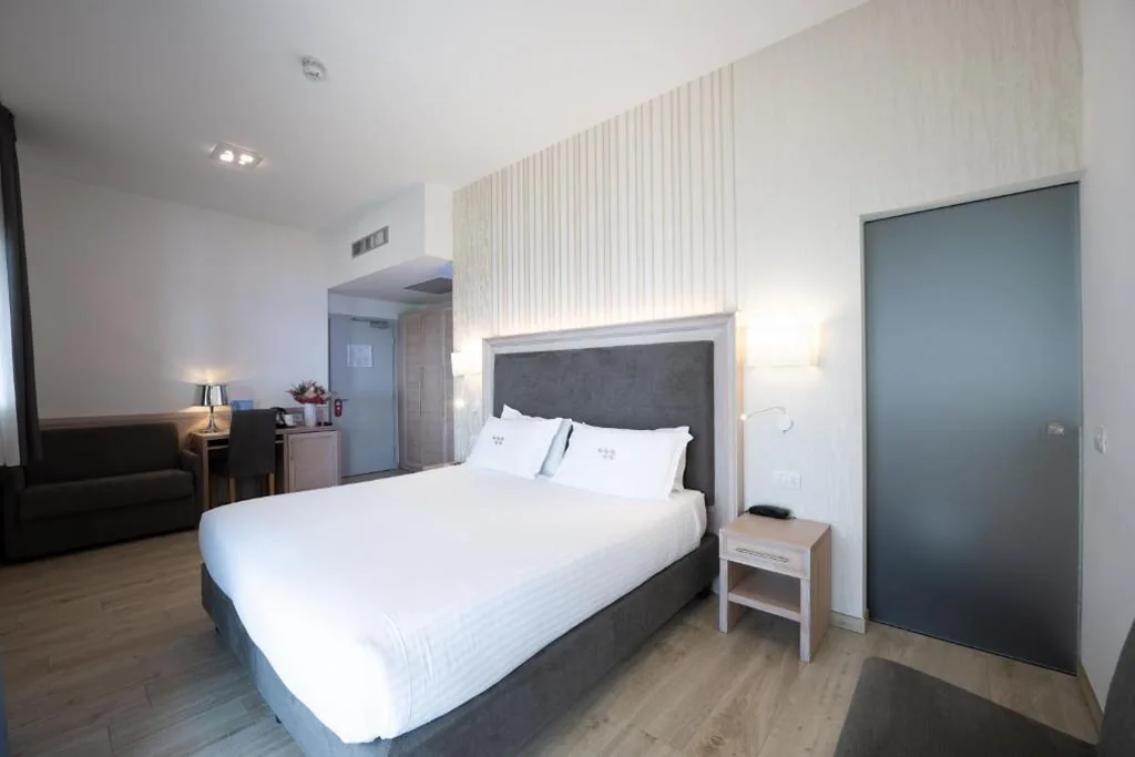 Suite King con Vista Lago e Terrazza — Hotel Bellariva
