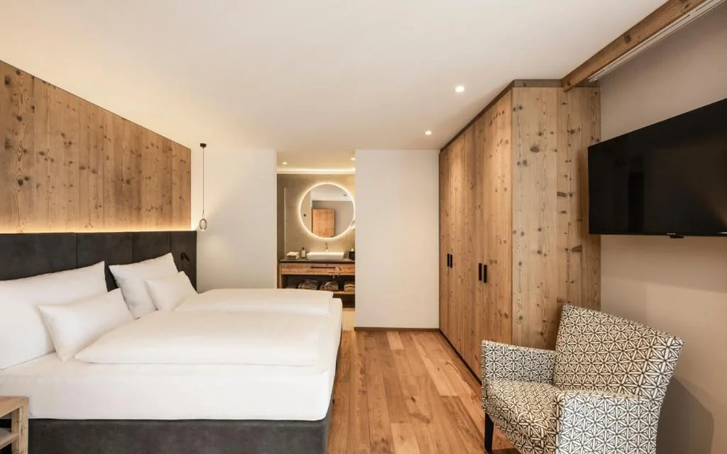 Suite King Deluxe — LA TRUGA Suite Apartments