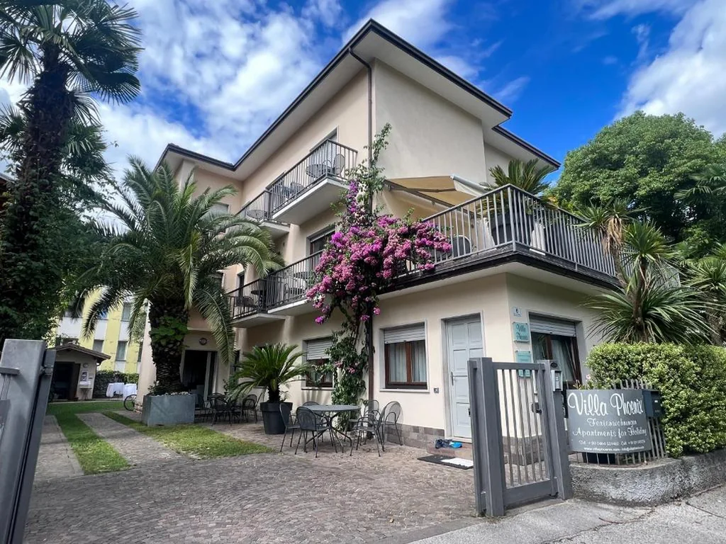 Villa Phoenix – Lake Apartments