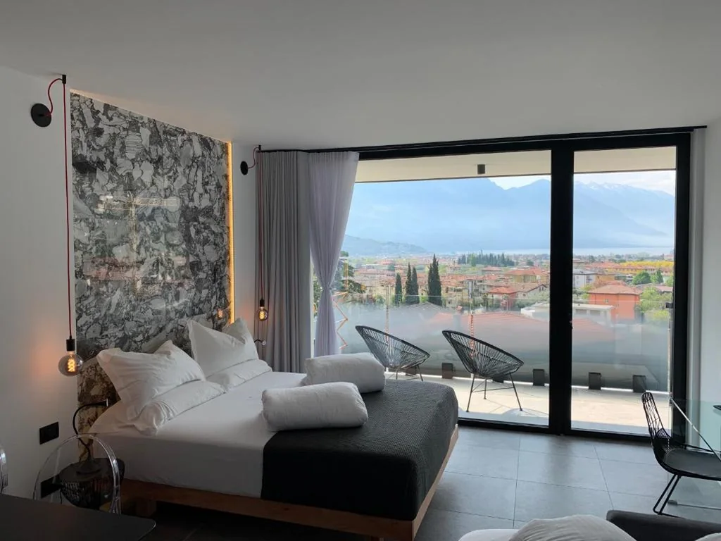 Visioni Lake View Rooms & Breakfast – Adults Friendly