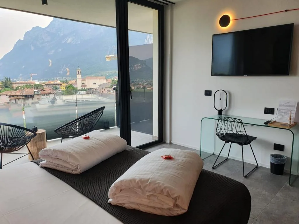 Visioni Lake View Rooms & Breakfast – Adults Friendly