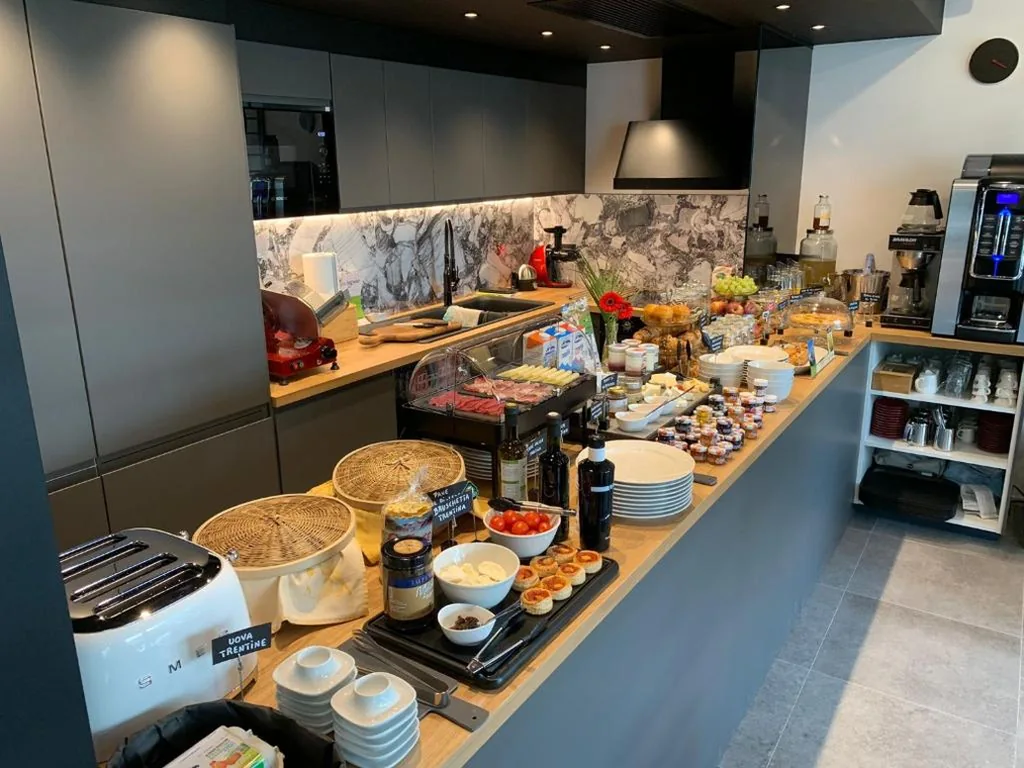 Visioni Lake View Rooms & Breakfast – Adults Friendly — foto 4