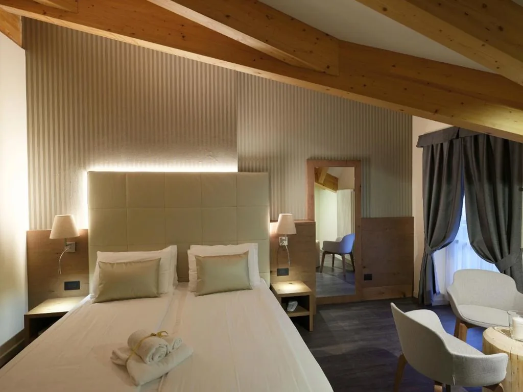 X Alp Hotel