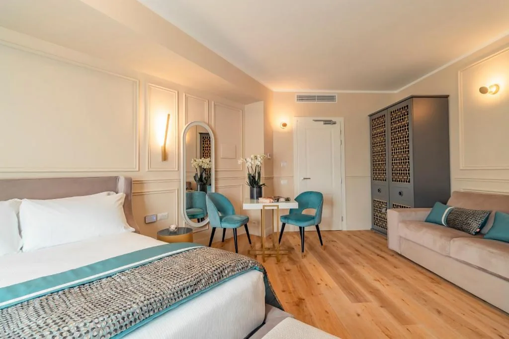 Trevi Imperial Suite 2