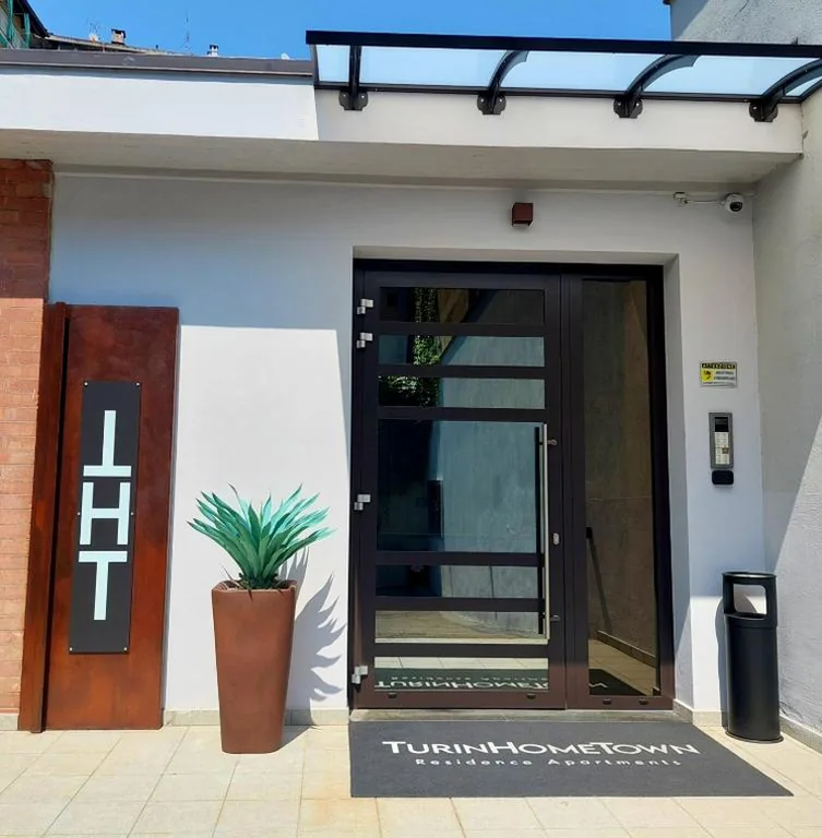 TURINHOMETOWN Residence Apartments — foto 5