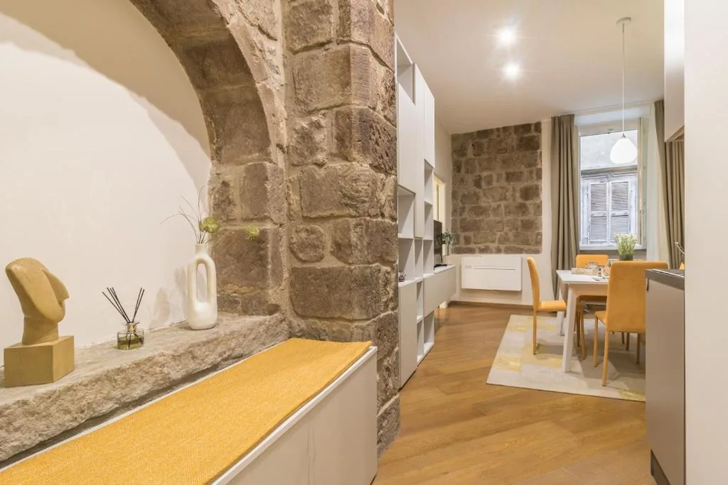 Tuscus Apartments