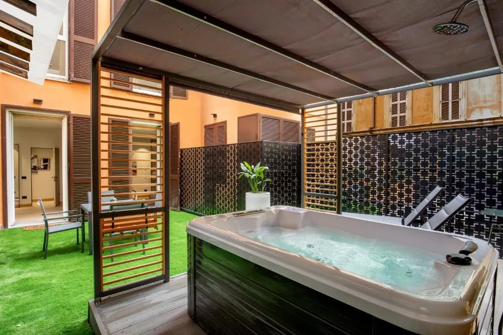 Two Connected Apartments with Terrace — Ripetta Luxury Apartments
