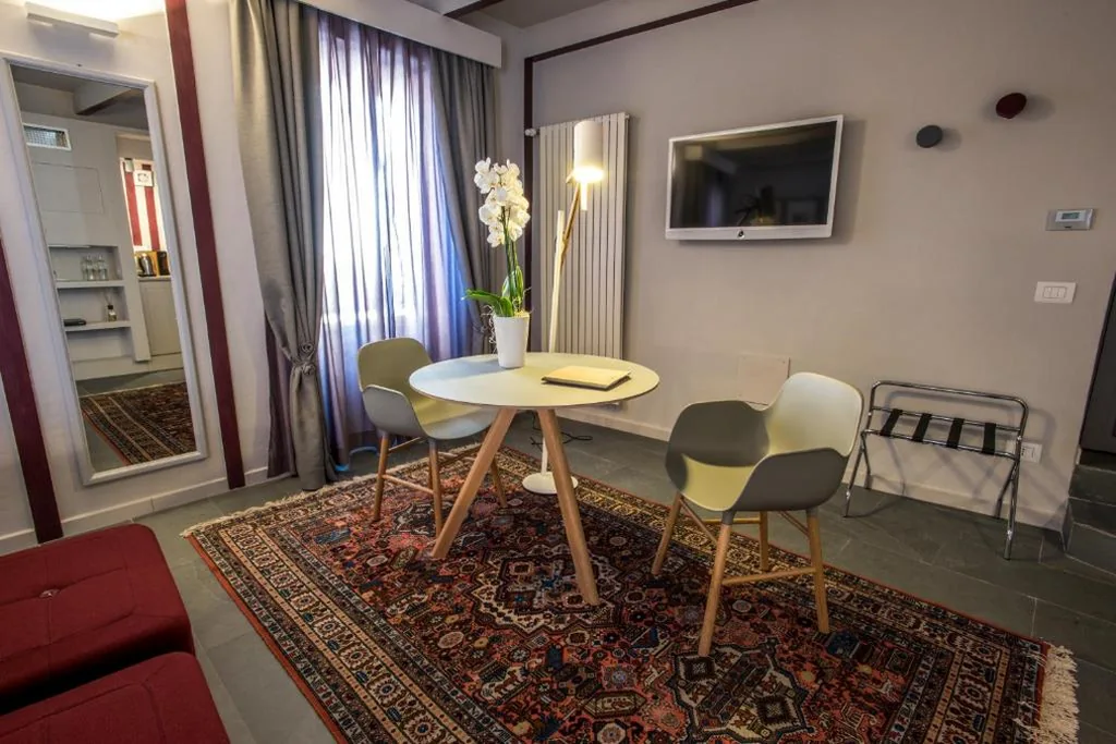 Uve Rooms & Wine Bar — foto 4