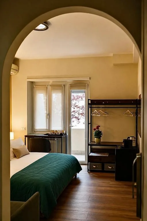 Vatican Dolce Remy Guest House – Metro Cipro