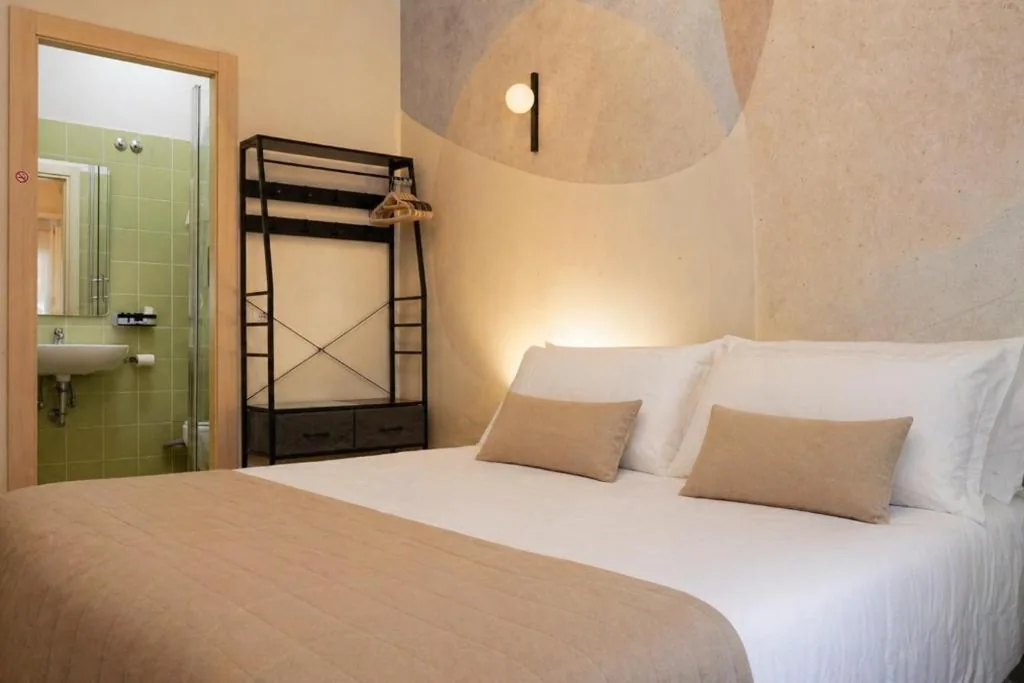 Vatican Dolce Remy Guest House – Metro Cipro