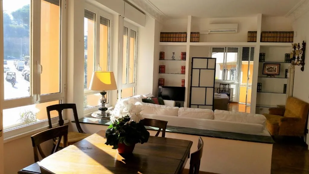 Vatican Mirum Apartment