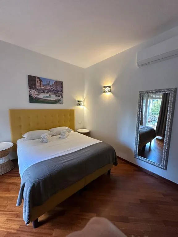 Vatican QG Rooms