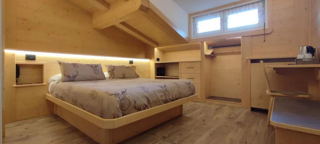 2 Camere Adiacenti con Bagno Privato Esterno (4 Adulti) — Hotel Villa Gaia