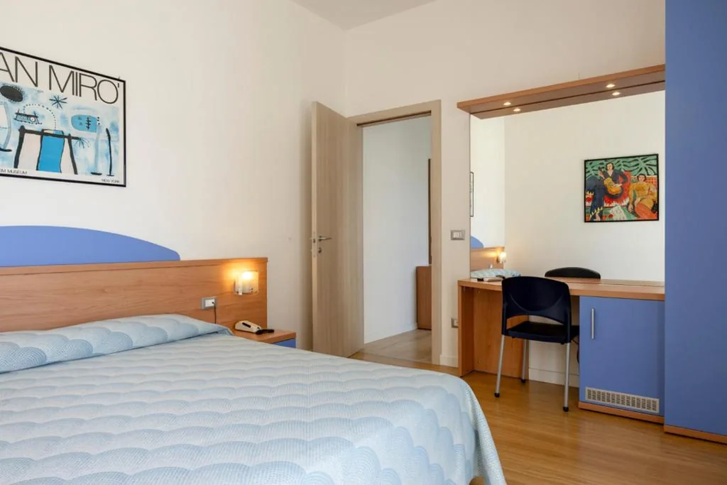 2 Camere Comunicanti — Hotel Riviera