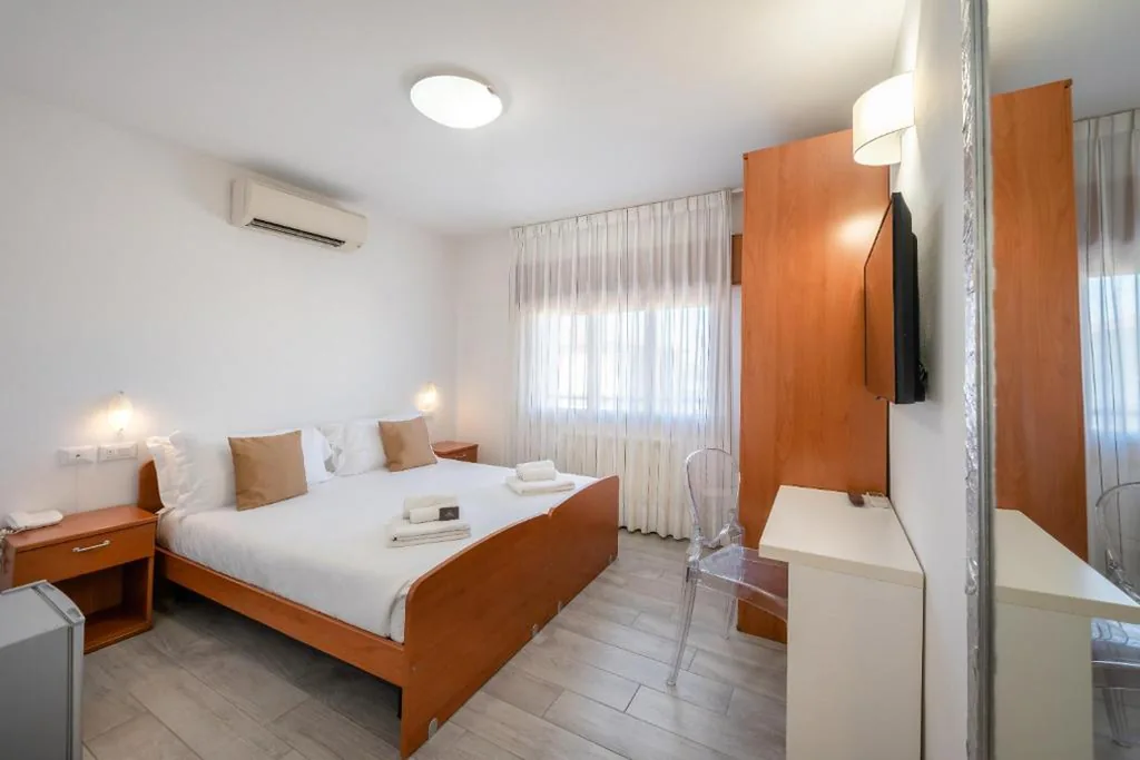 2 Connecting Rooms — Hotel Tre Rose
