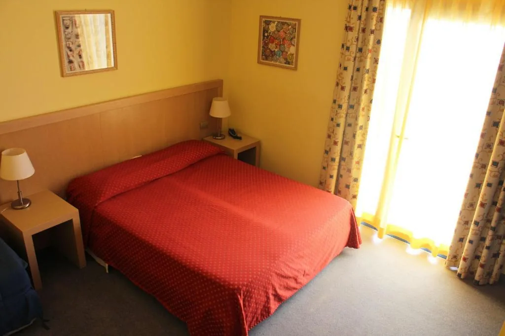2 Connecting Double Rooms — Hotel Cristallo